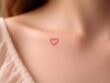 découvrez comment un petit tatouage cœur peut être un symbole élégant et discret pour exprimer vos émotions les plus profondes avec style.